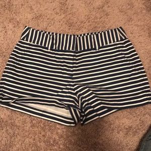 Vineyard vines stripe shorts